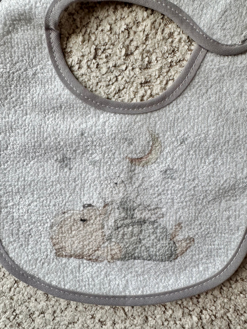 Beer Slabbetje- Grijs